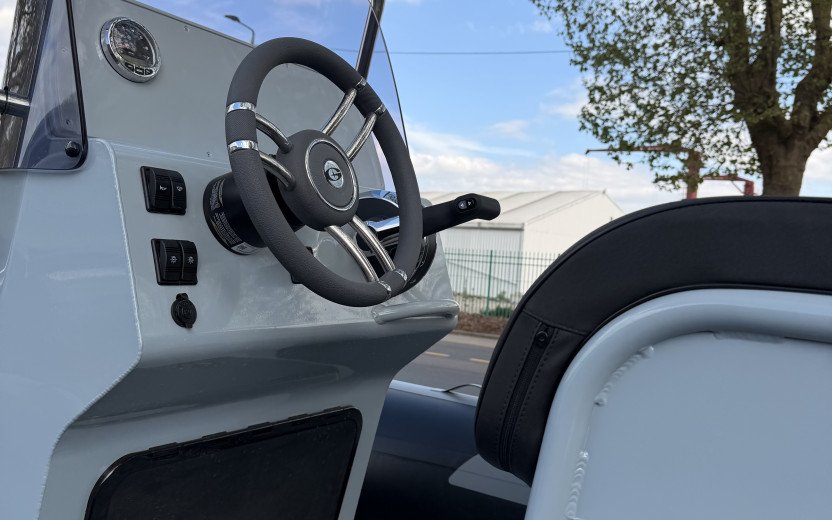VIKING 580F - Seine Nautic